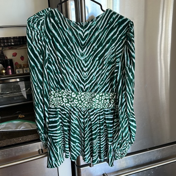 Rococo Sand Irene Blouse in Green - Picture 8 of 13